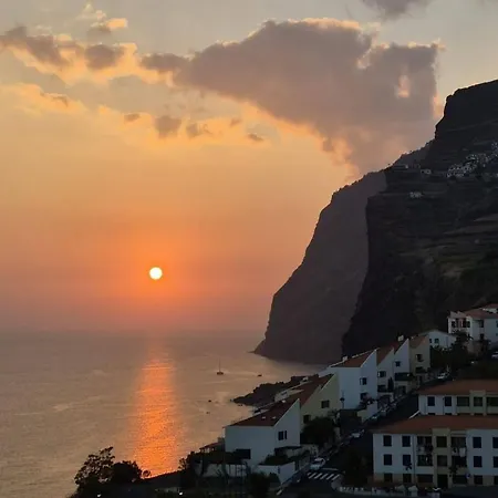 Sea And Mountain View 3 Bedroom With Elevator * Câmara de Lobos